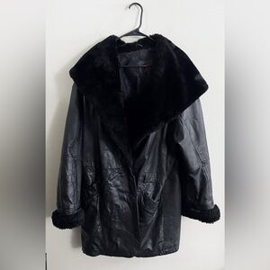 Vintage 80s oversized leather coat chic faux fur trim retro casual winter